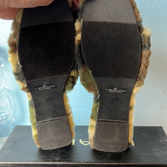 Liliana Shoes Stepout-2 Furry Sandals Camouflage Women's Size 8 Brand New - Picture 5 of 6